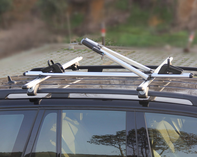 PORTABICICLETA AUTO PARA TECHO ALUMINIO C/SEGUROS 1350MM